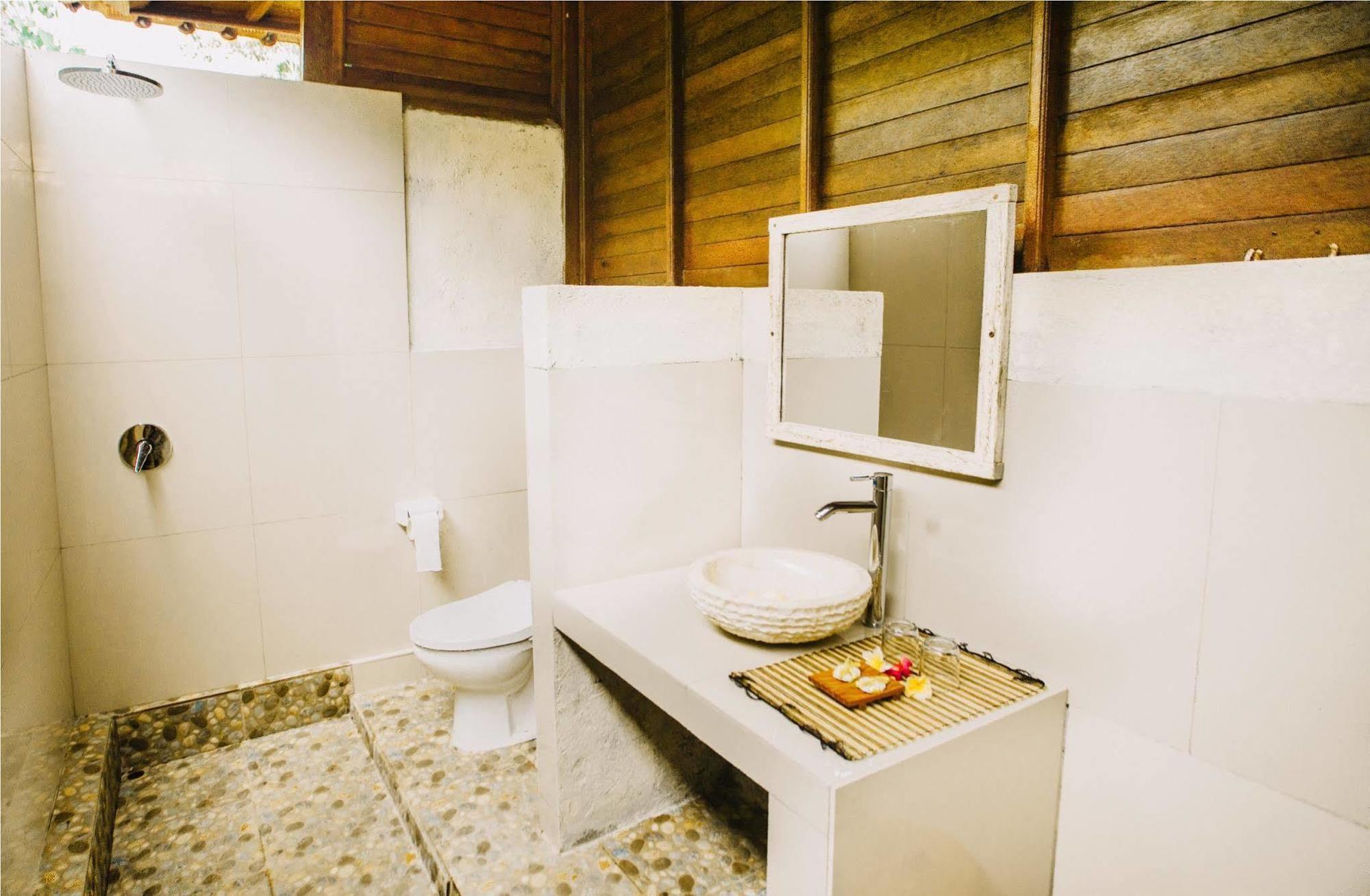 Hotel Starfish Lembongan Esterno foto