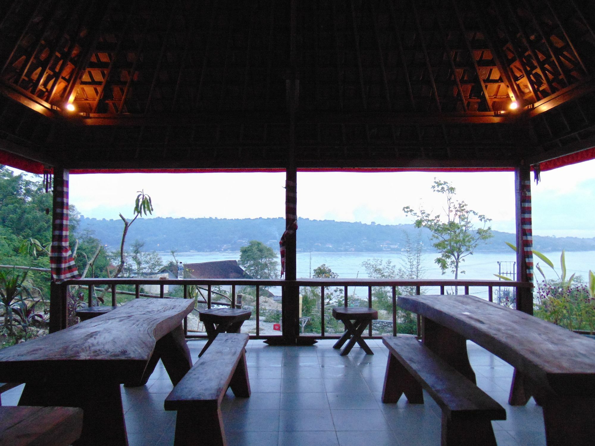 Hotel Starfish Lembongan Nusa Lembongan Esterno foto
